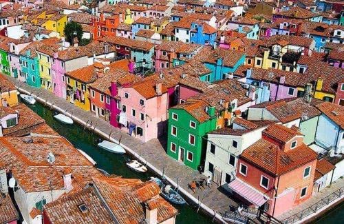 Burano, l'isola dei colori e dei merletti 4 case colorate Burano