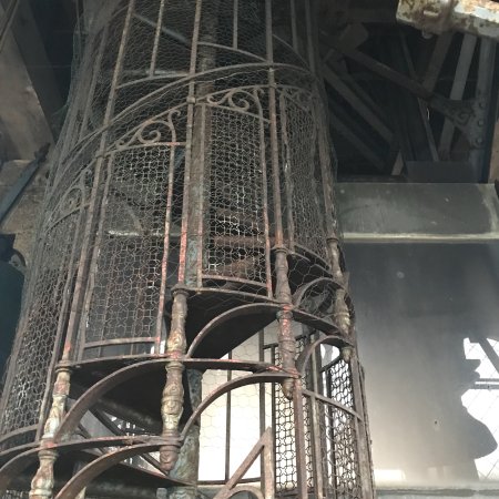 Campanile di San Marco: 1200 anni di storia straordinaria, curiosità e info utili per visitarlo 9 campanile di san marco - scala a chiocciola